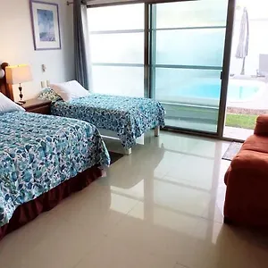 Casa Abril Cozzy Suites Quarto em Acomodações Particulares Cancún