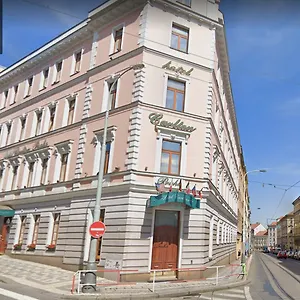 Carlton 4*, Prag Tjekkiet